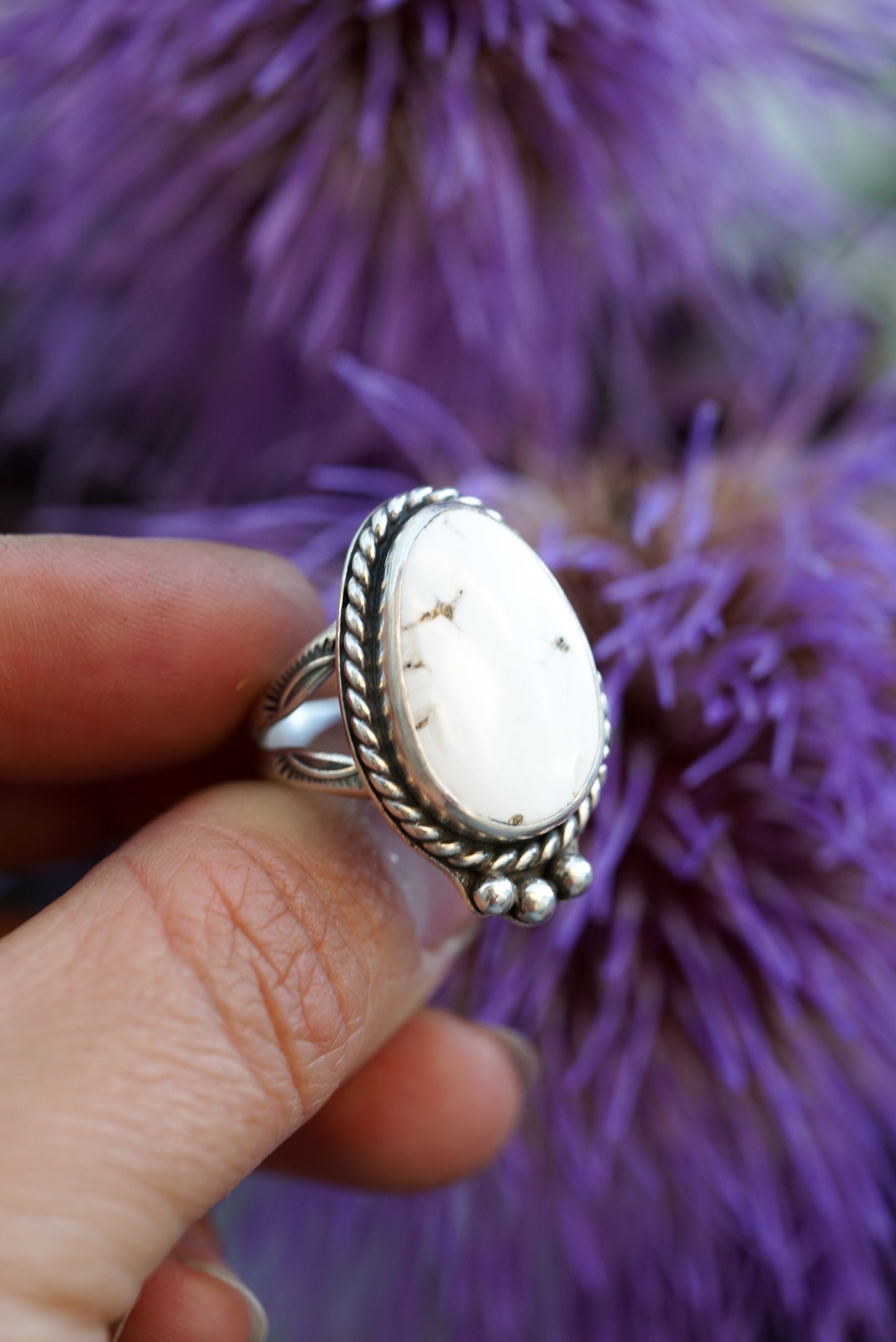 White Buffalo Turquoise | Size 7