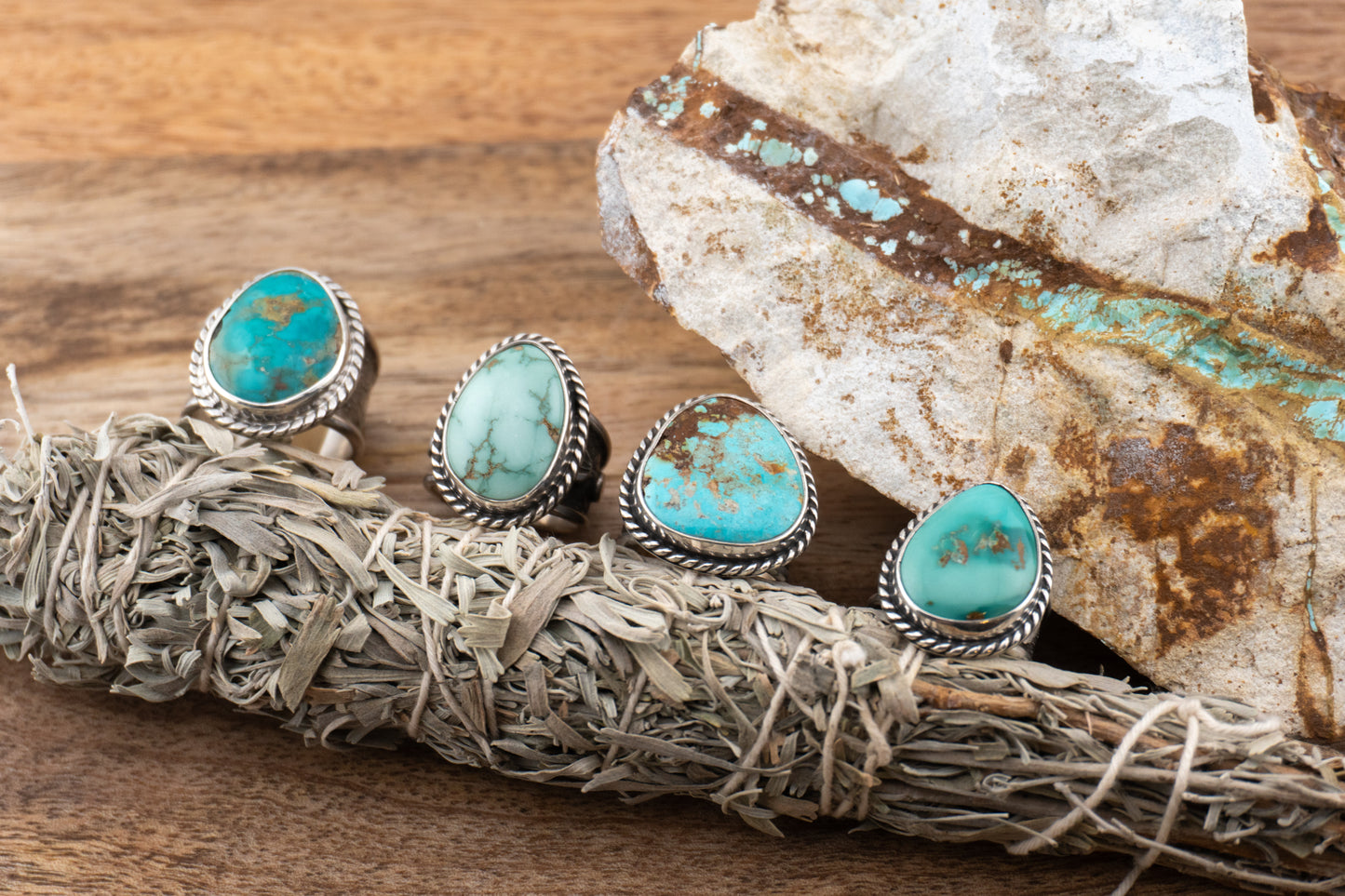 Chunky Emerald Turquoise Ring | Size 9