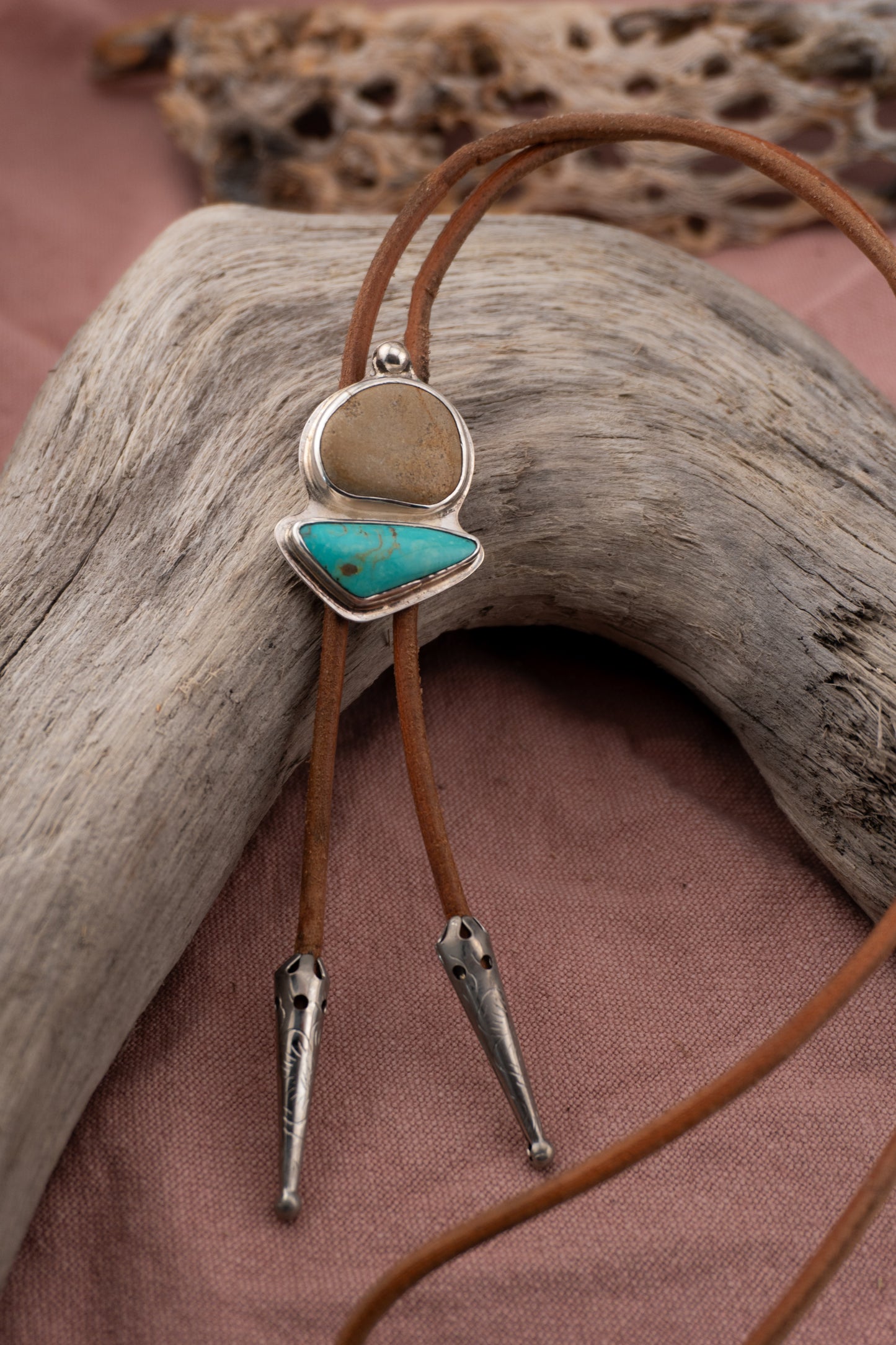 Umpqua River Rock Bolo