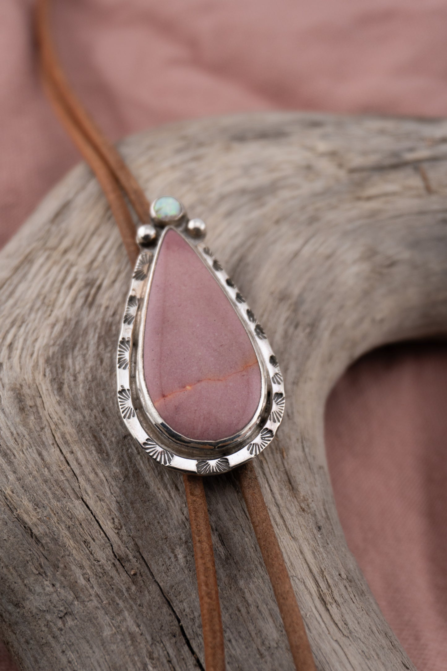 Mookaite Jasper Bolo