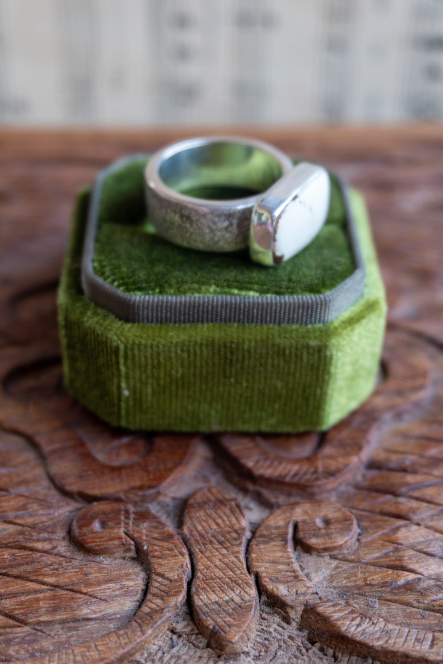 Chunky Turquoise Ring | White Buffalo | Size 8.5