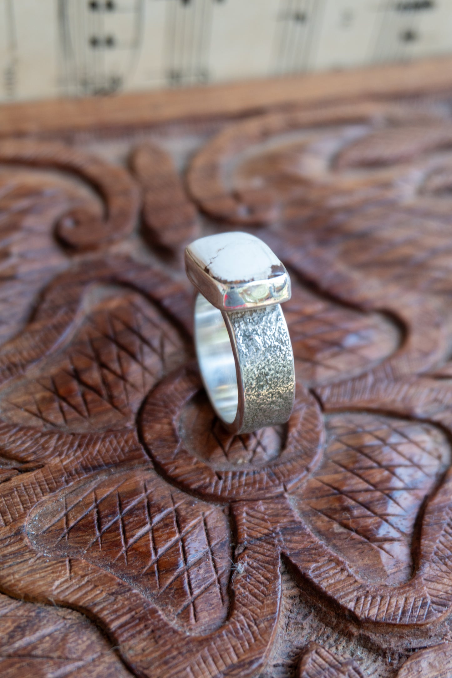 Chunky Turquoise Ring | White Buffalo | Size 8.5